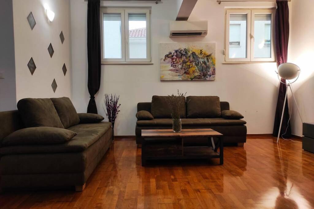 Spacious Apartment Near City Center And The Beach Сплит Экстерьер фото