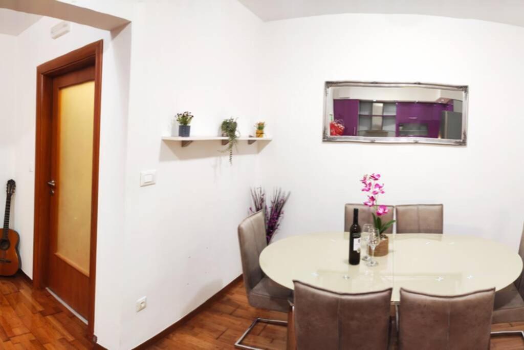 Spacious Apartment Near City Center And The Beach Сплит Экстерьер фото